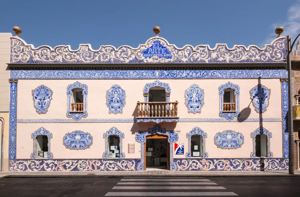 Manises, Valencia. Edificio el Arte