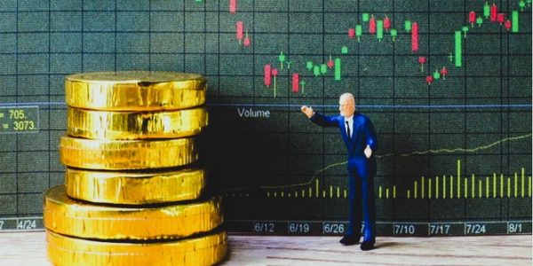 Héctor Andrés Obregón Pérez - Fondos de cobertura ¡El juego de las finanzas! - FOTO