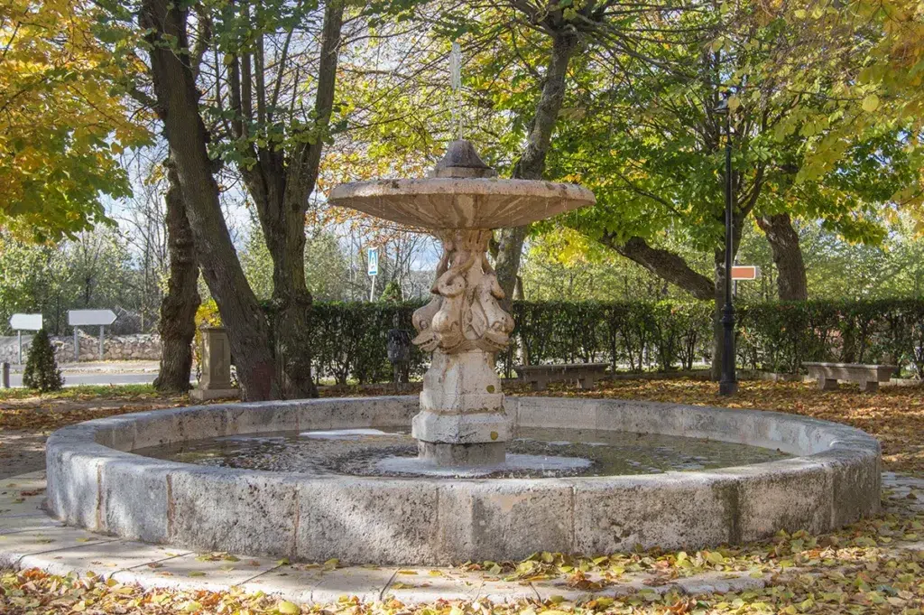 Fuente monumental de estilo churrigurresco en Nuevo Baztán (Madrid).