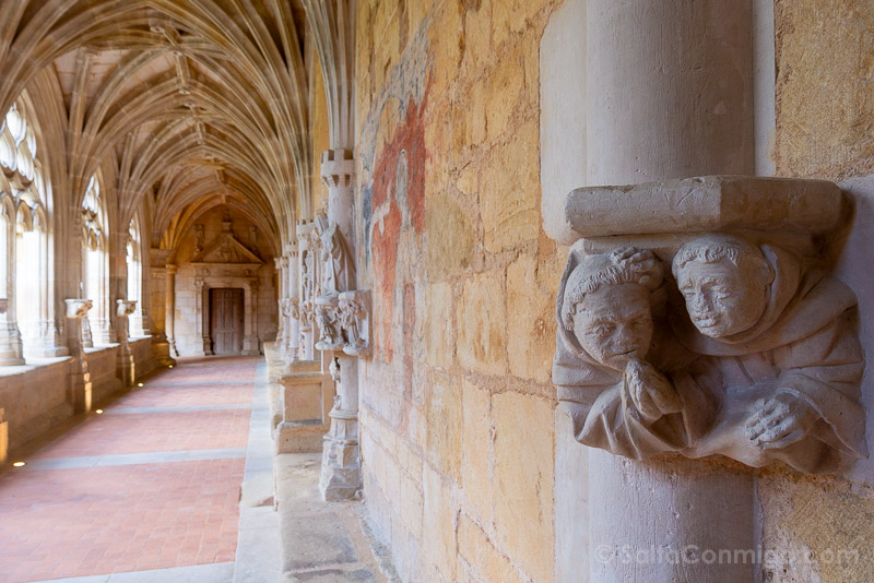Que Ver en Dordona Perigord Claustro Cadouin Capitel