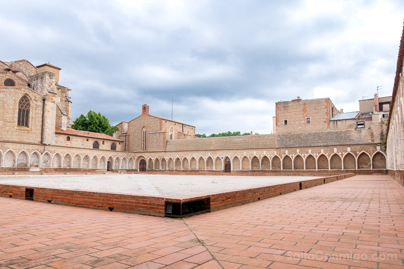 Que Ver en Perpignan Claustro-Cementerio Saint-Jean