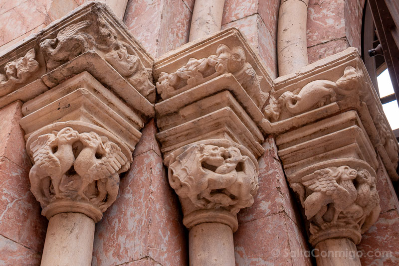 Que Ver en Perpignan Convento Carmelita Portal Marmol