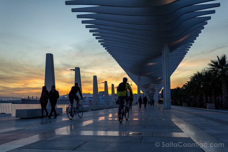 Que Ver en Malaga en un dia Muelle 1 Puesta Sol