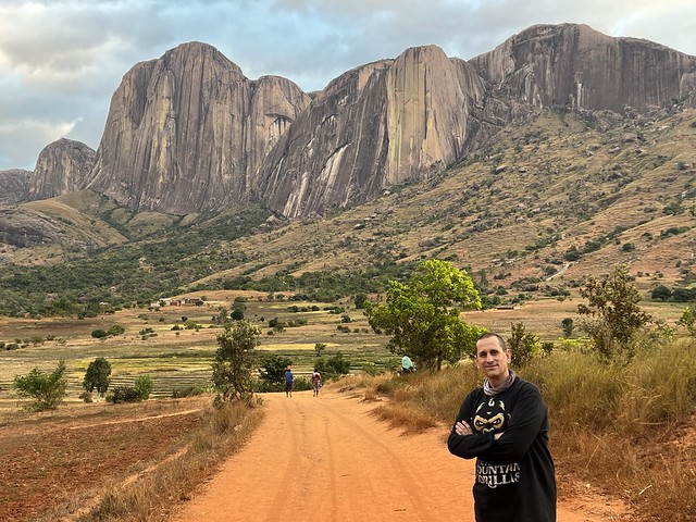 Sele en el Valle de Tsaranoro (Madagascar)