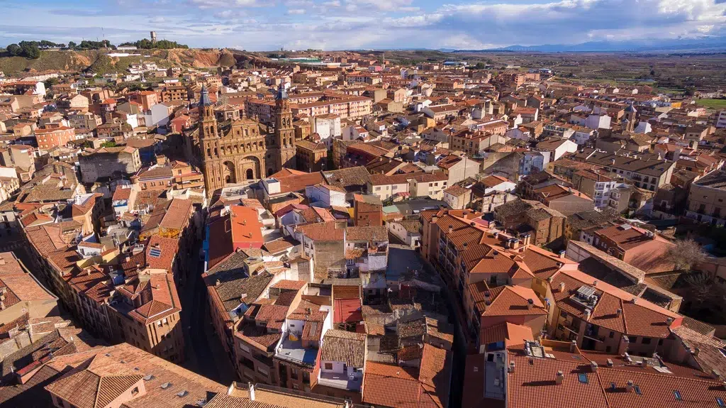 Panorámica del pueblo de Alfaro, en La Rioja. Por Evan Frank
