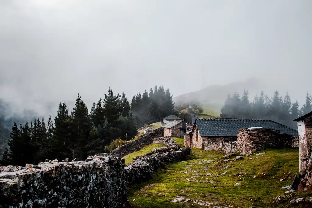 Aldea de Montefurado, en Asturias. Por David Sonder