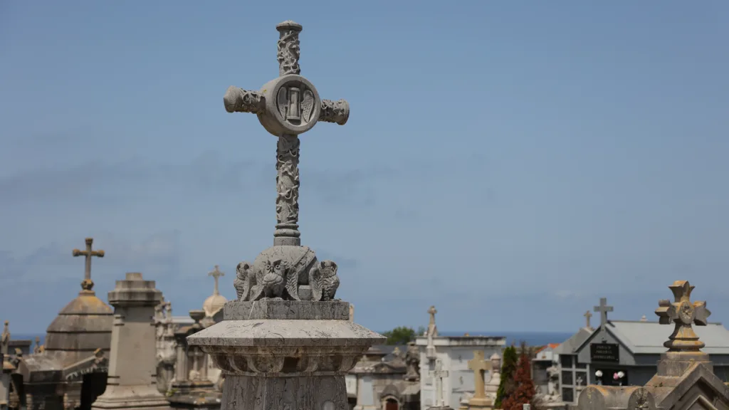 Cementerio de Ciriego, Santander, Cantabria. Por IVÁN VIEITO GARCÍA