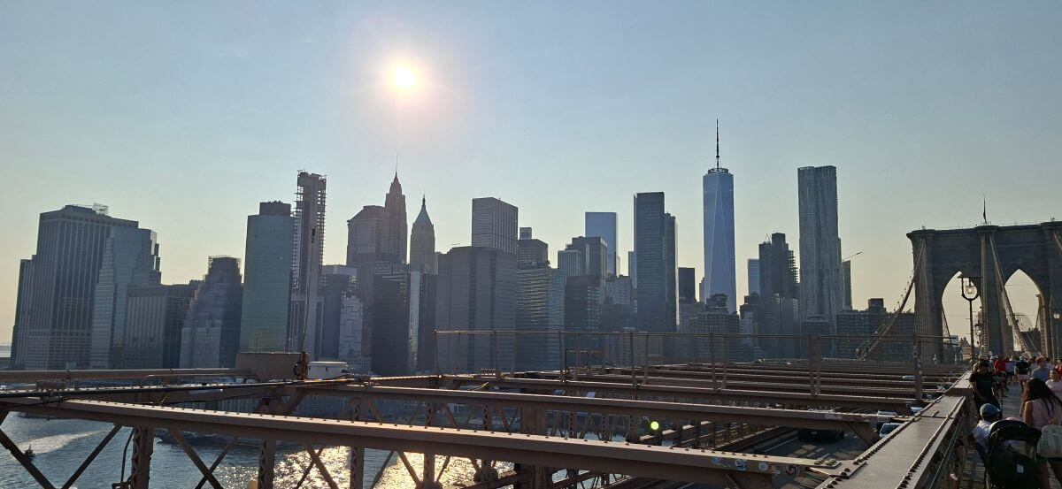 Atardecer en Nueva York desde el puente de Brooklyn Atardecer en Nueva York desde el puente de Brooklyn