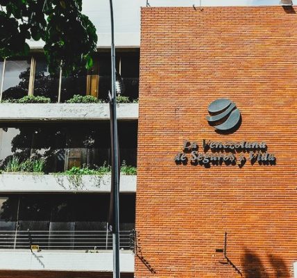 José Leggio Cassara forja el futuro del mercado asegurador privado en Venezuela - FOTO