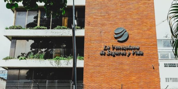 José Leggio Cassara forja el futuro del mercado asegurador privado en Venezuela - FOTO