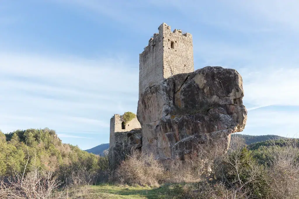 Restos del castillo de Sibirana, cerca de Uncastillo (Zaragoza).