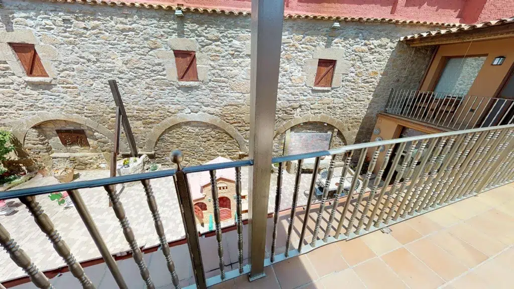 Alojamiento rural Cal Ball, en La Guardia d'Urgell (Lleida).