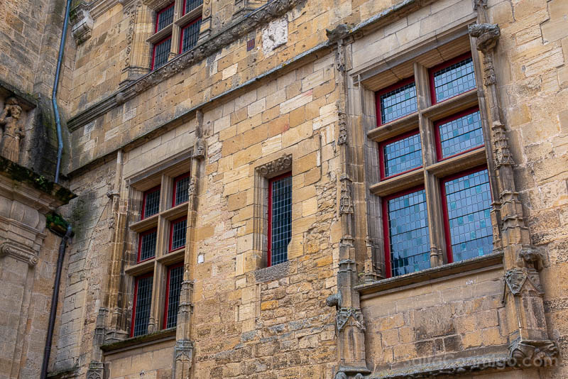Que Ver en Sarlat-la-Caneda Place Peyrou