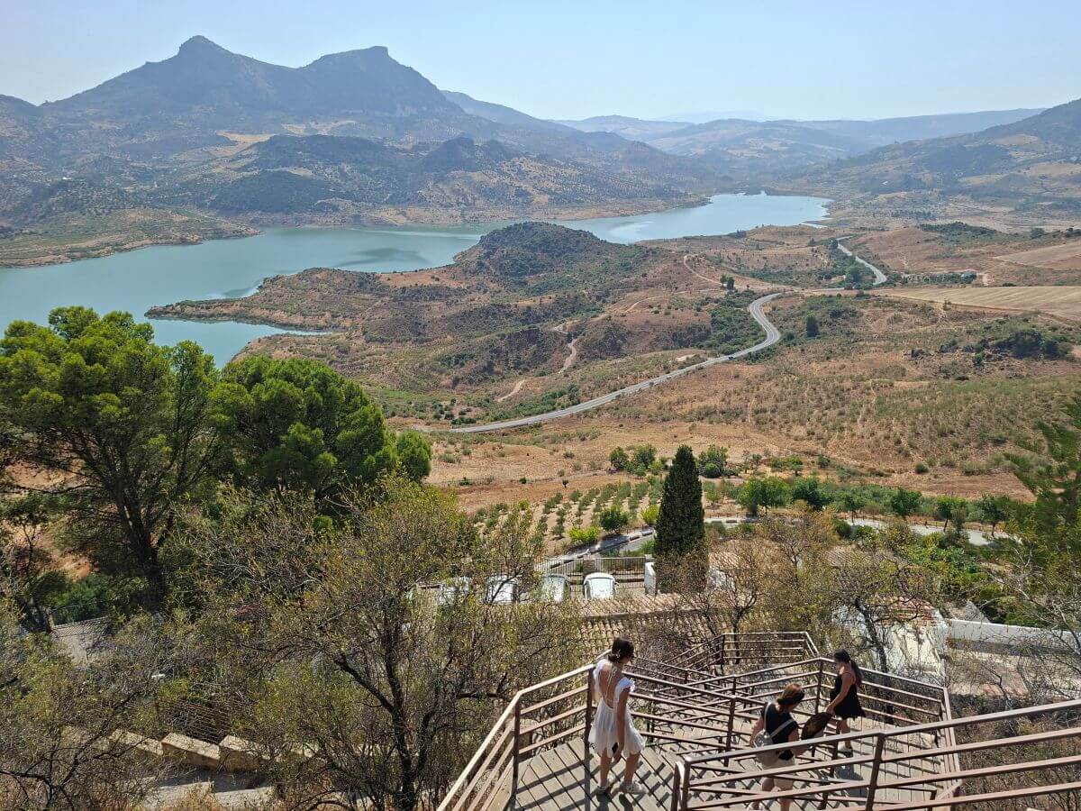 Escaleras de acceso al castillo