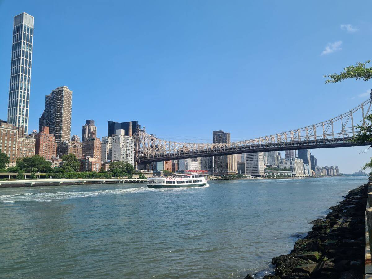 Queensboro Bridge sobre el East River