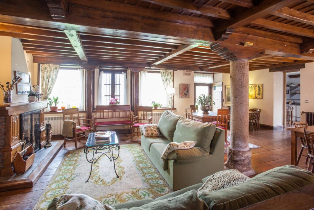 Casa de Campoo
Hermandad de Campoo de Suso, Cantabria