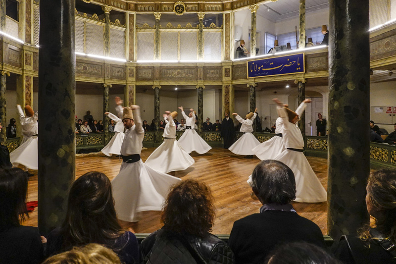 Danza de Derviches Giróvagos