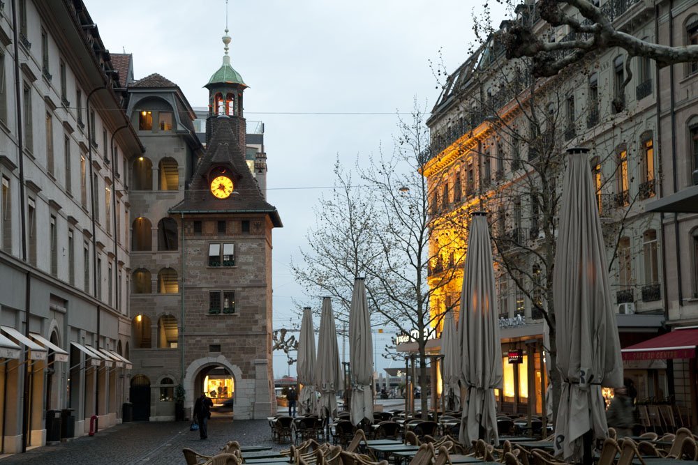 Imagen nocturna del centro de Ginebra