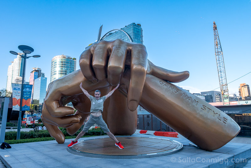 Que Ver en Gangnam Estatua Salto