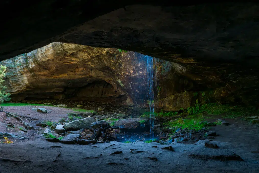 Cueva Serena, en Soria. Por JUAN CARLOS MUNOZ.