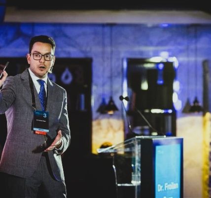 Liderazgo y enseñanza; Dr. Froilán Páez imparte cátedra magistral en el Hands On Prime 3 en São Paulo - FOTO