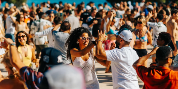 Wilson Alexander Pabon | Guía Definitiva para Sobrevivir (y Disfrutar) un Festival de Salsa de 3 Días