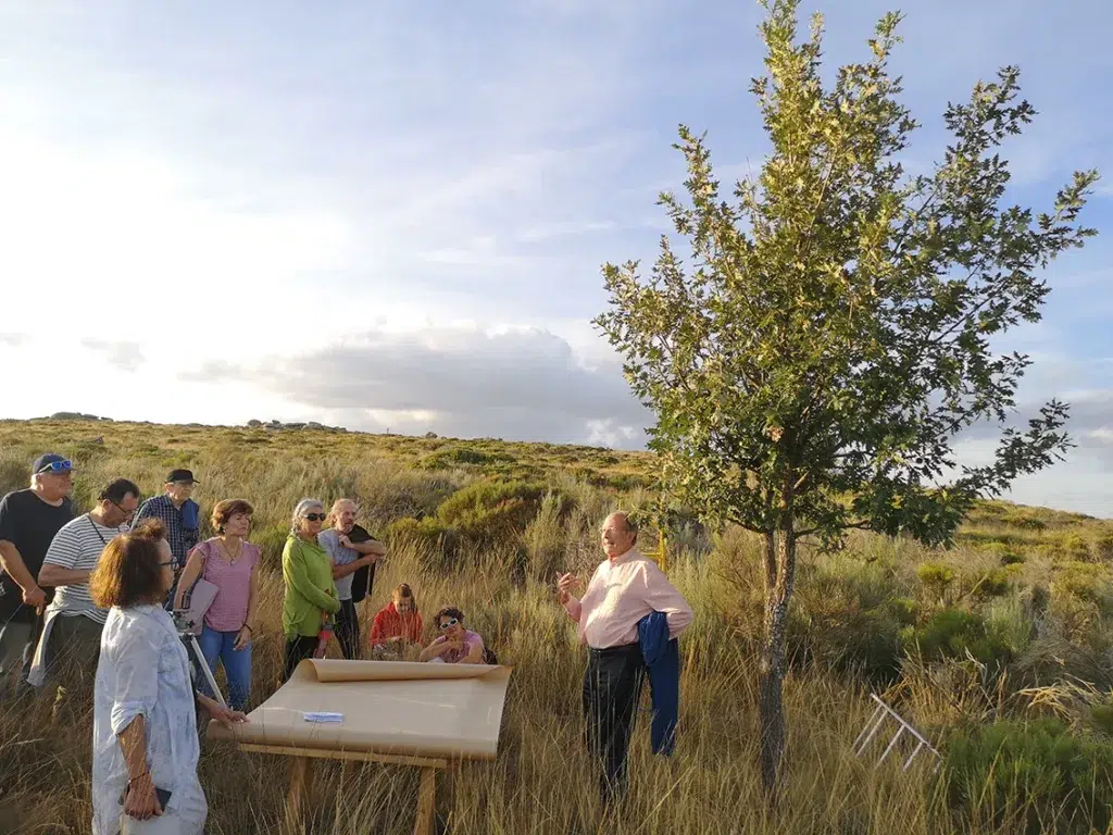 Poema del Árbol-Poema meteorológico, de Ignacio Gómez de Liaño (2022). Cortesía de Cerro Gallinero.