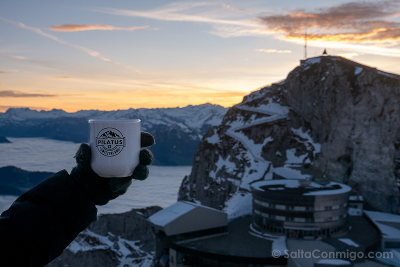 Monte Pilatus Suiza Amanecer Taza