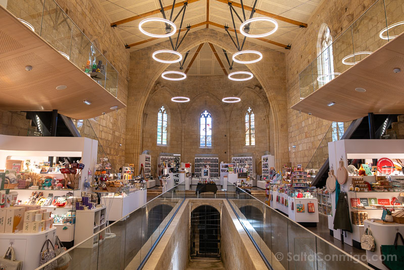 Que Hacer en Saint-Emilion Cloitre des Cordeliers Iglesia Tienda