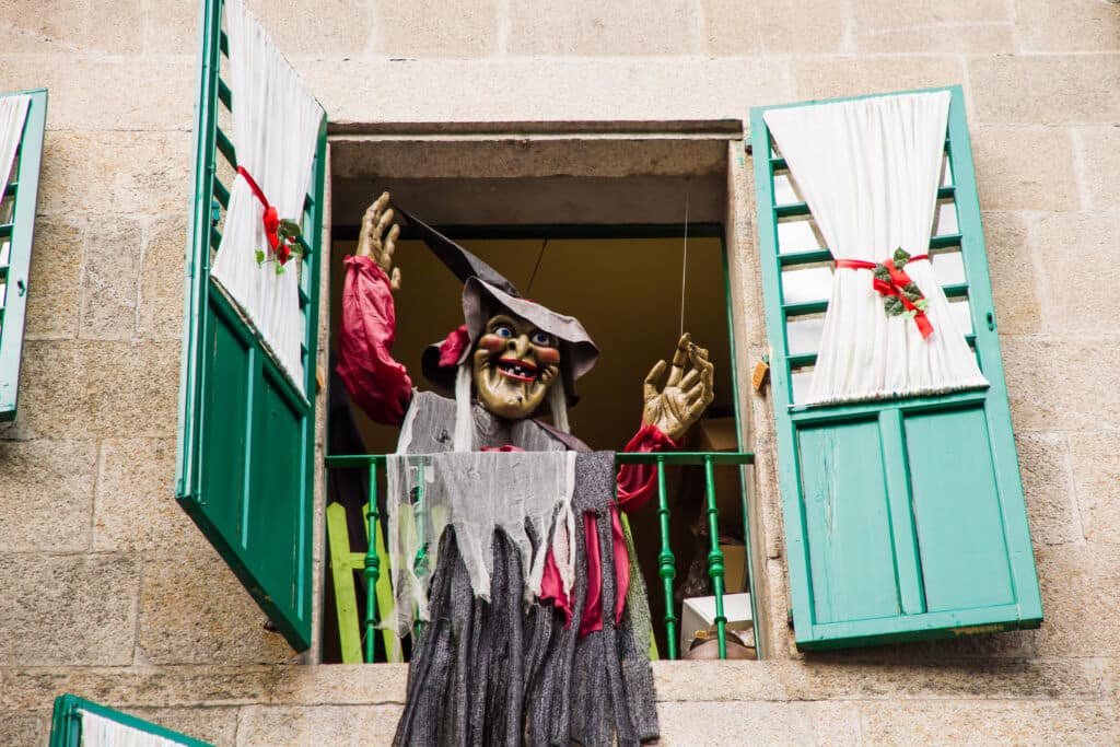Una meiga (bruja) en Galicia. Por Siur