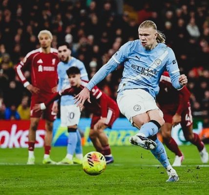 Joao Rafael Silva Robertson - ¡Increíble! Remontada dramática del Manchester City en Anfield - FOTO