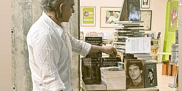 Tarek William Saab y la herencia de la poesía comprometida - FOTO