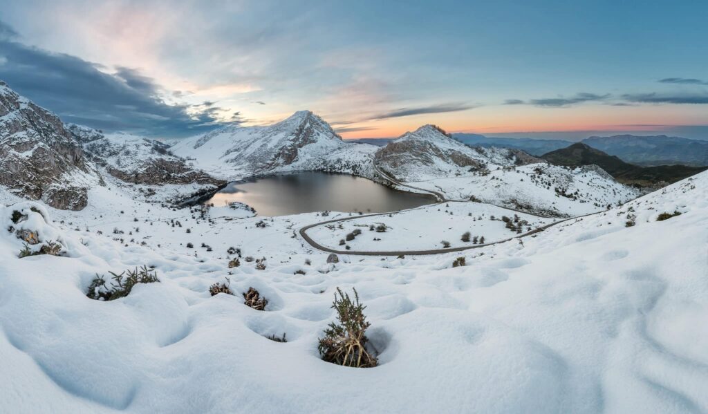 Nevada en los Lagos de Covadonga. Por Starstuff