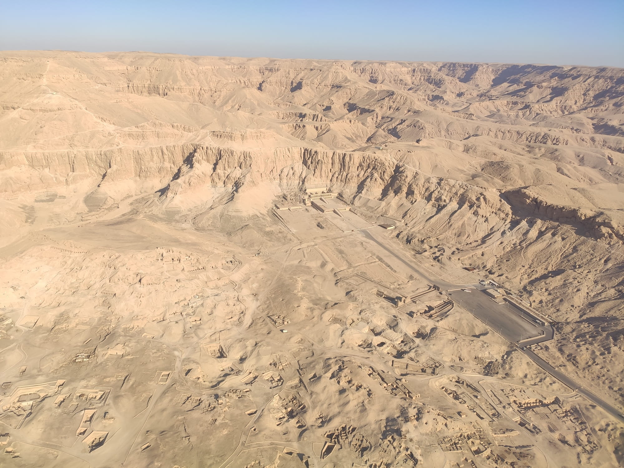 templos en el desierto que ver en Lúxor