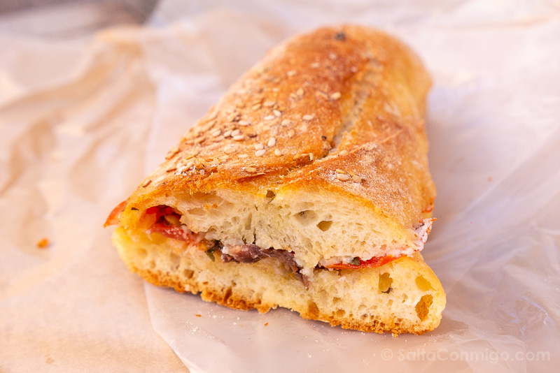 Donde Comer en Trapani Panificio Bernardo Delizie del Corso Pane Cunzato