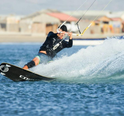 Alberto Constantino Konrad Davila y los Deportes Acuáticos