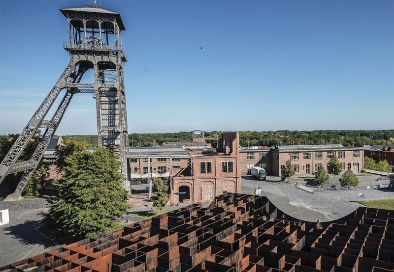 C-Mine conserva el viejo castillete y un laberinto 