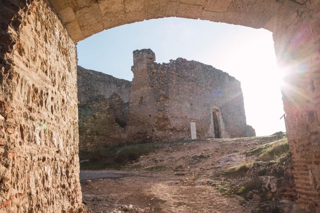 Castillo de la Villa de Fuentidueña, en Segovia. Por Rubenmorgal