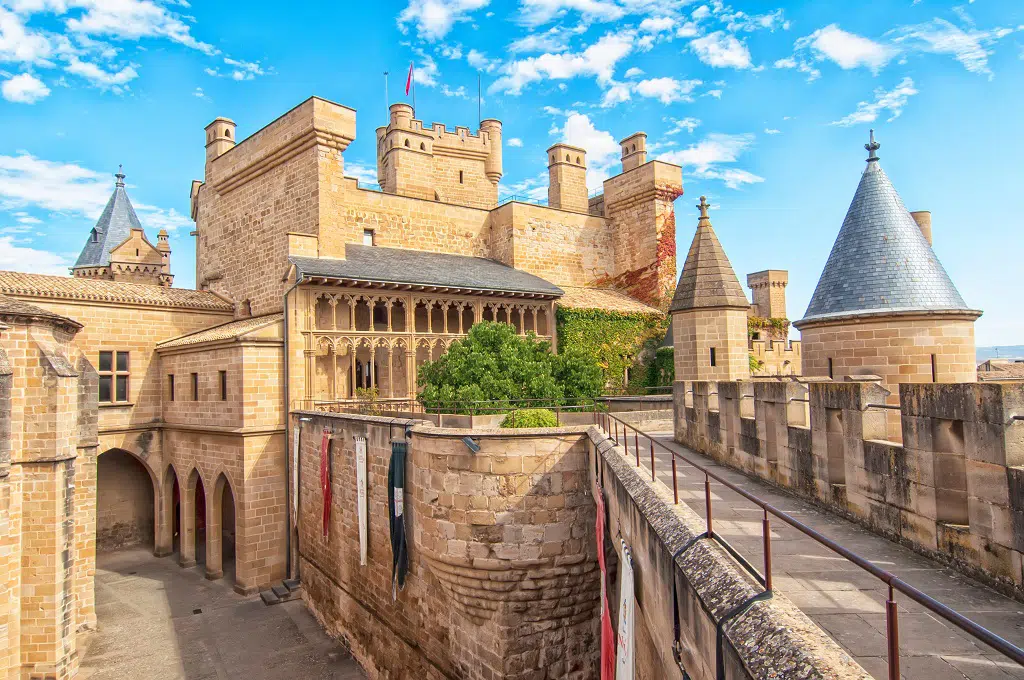 Olite, Navarra, uno de los pueblos más curiosos de España.