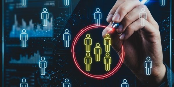 Carlos Julio Heydra Castillo - Micro-precisión; El poder de conquistar nichos específicos - FOTO