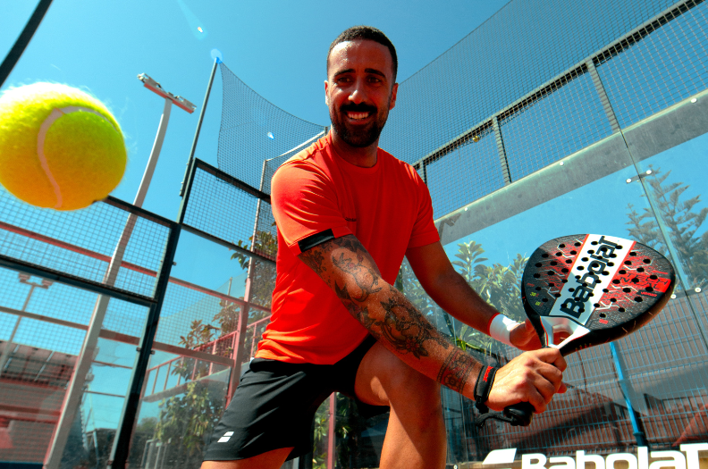 Domina el Cristal con Alfredo Román Parra Yarza en Pádel