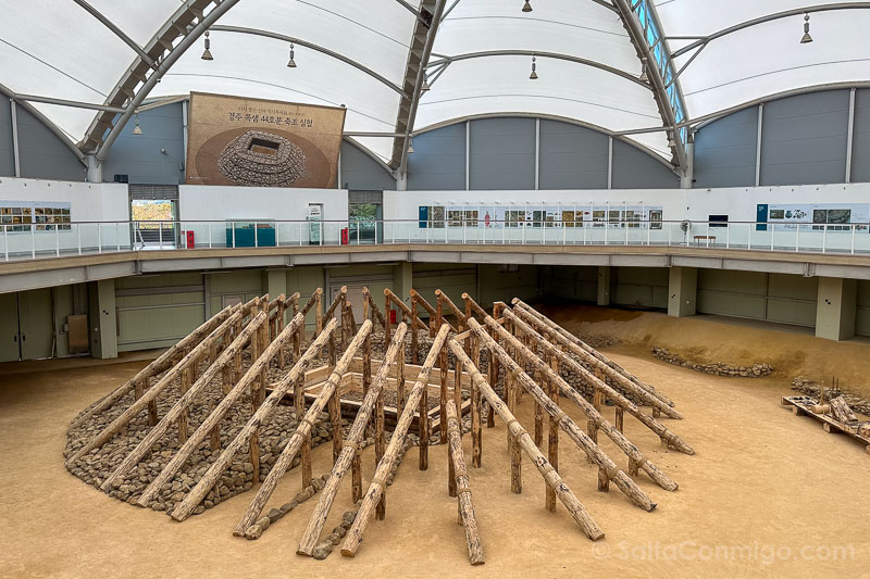 Que Ver en Gyeongju Jjosam Ruins Excavation Hall