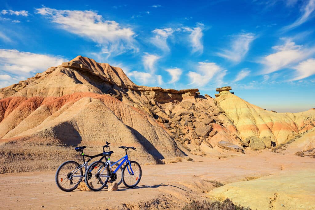 En bicicleta por las Bardenas Reales (Navarra). Por Kushnirov Avraham