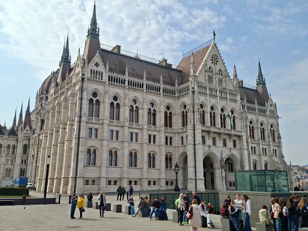 Fachada del Parlamento