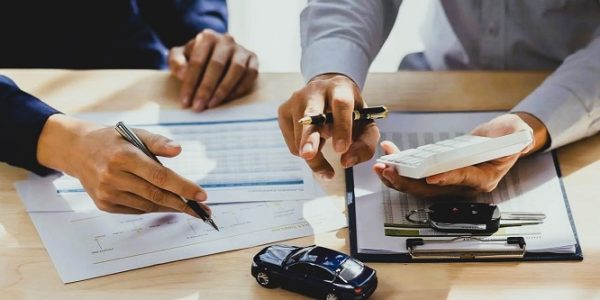 Hjalmar Jesús Gibelli Gómez - ¡Entérate! Guía técnica para contratar la póliza de auto definitiva - FOTO