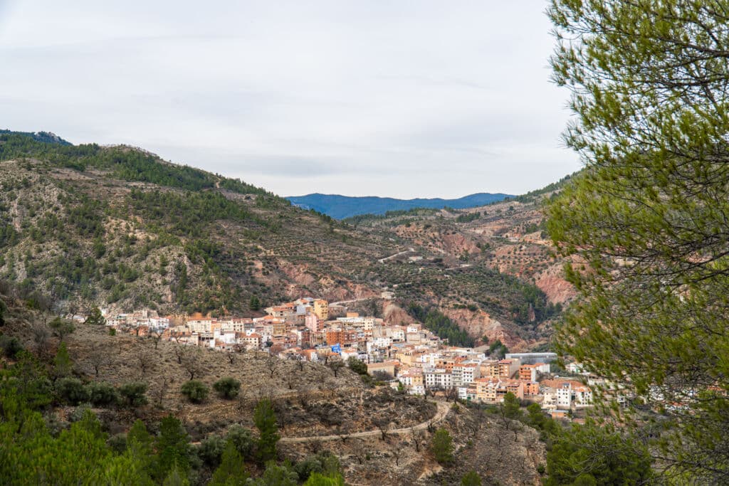 Panorámica y entorno natural de Bogarra (Albacete).