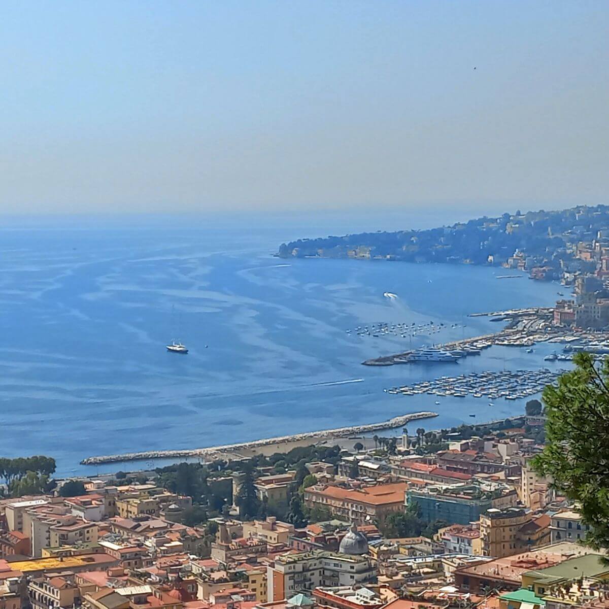 Vistas de la bahía de Nápoles desde la Cartuja de San Martino