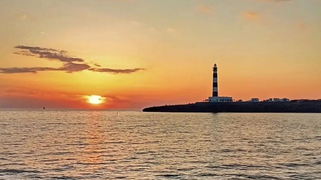 Atardecer en Menorca a vista de barco