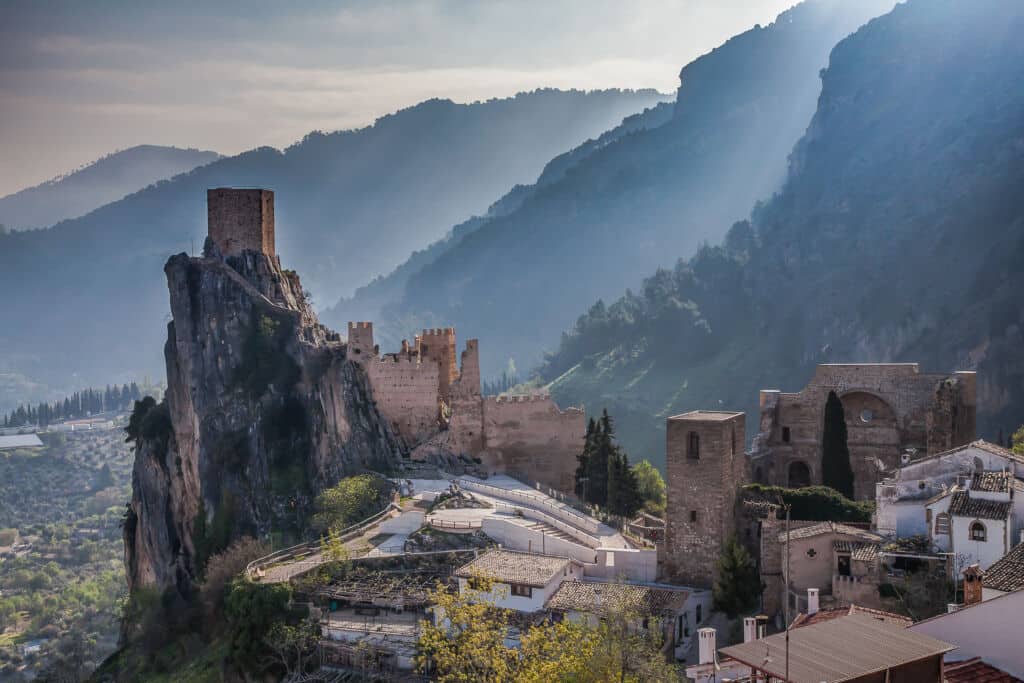 El castillo medieval de La Iruela (Jaén). Por satur73