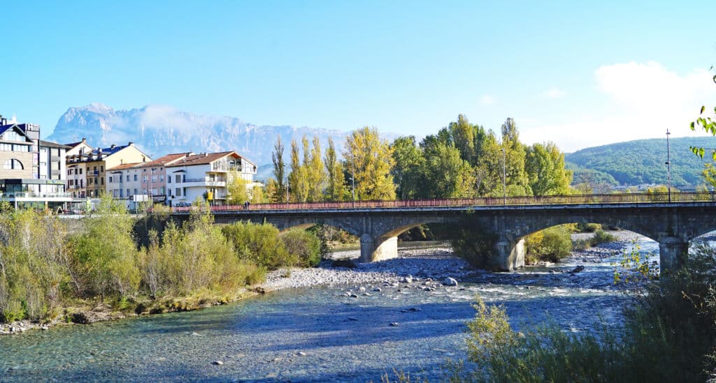 Puente de Aínsa. Por sanguer.